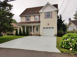715 Manor Dr, Brick, NJ 08723