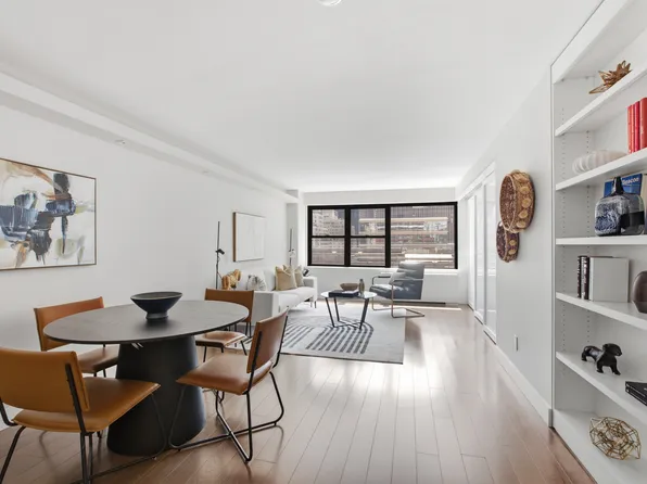 166 East 61st Street image 1 of 12