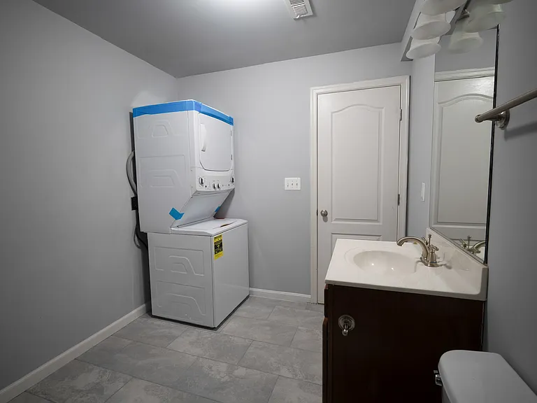 Full Bath with Washer and Dryer