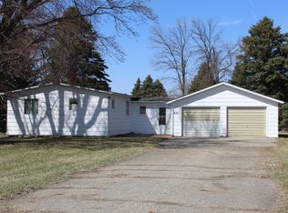 611 Railroad Ave N, Leonard, ND 58052