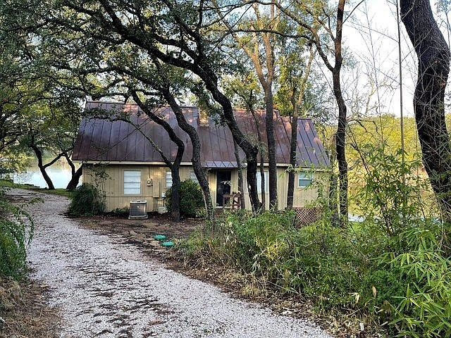 1st image of 602 sycamore