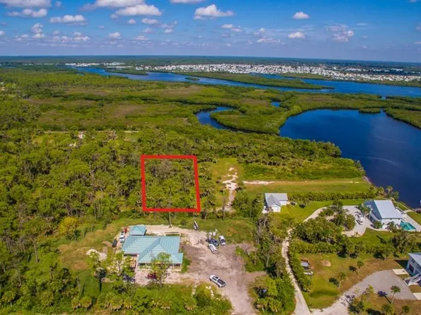 Deer Ct, Venice, FL 34293