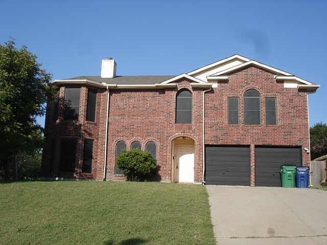 1st image of 701 Glenwood Ct