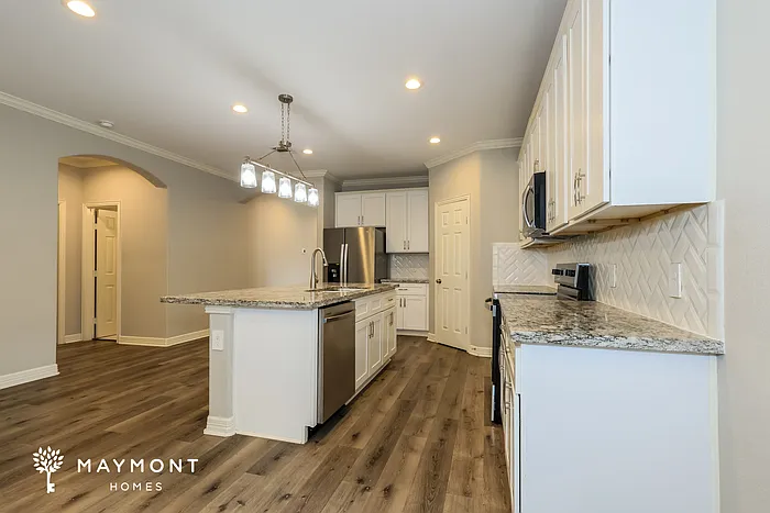 18027 Bambridge Dr — Photo 8