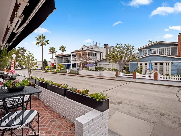 117 Marine Ave — Photo 32