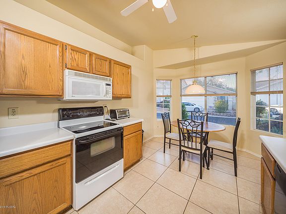 4th image of 2977 W Laquila Aerie