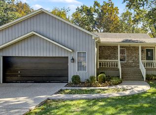 12806 Ledges Dr, Middletown, KY 40243