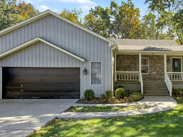 12806 Ledges Dr, Middletown, KY 40243