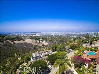 3rd image of 8 Chaparral Ln