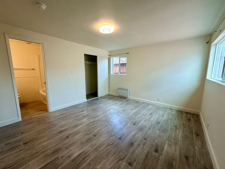 523 N Citrus Ave — Photo 20