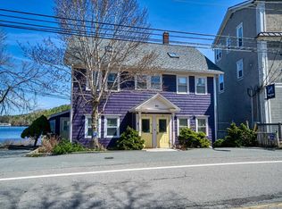 601 Main St Unit 2, Mahone Bay, NS B0J 2E0