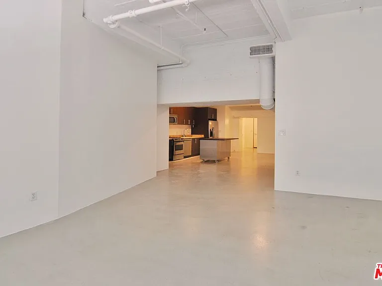 849 S Broadway #M02 — Photo 6