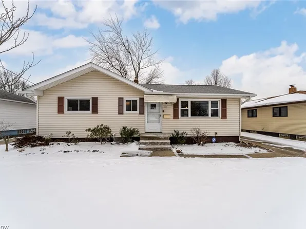 16001 Sylvia Dr, Brookpark, OH 44142