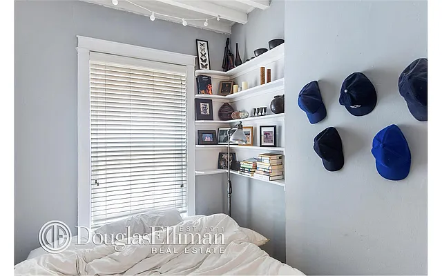 Rented by Douglas Elliman | media 35