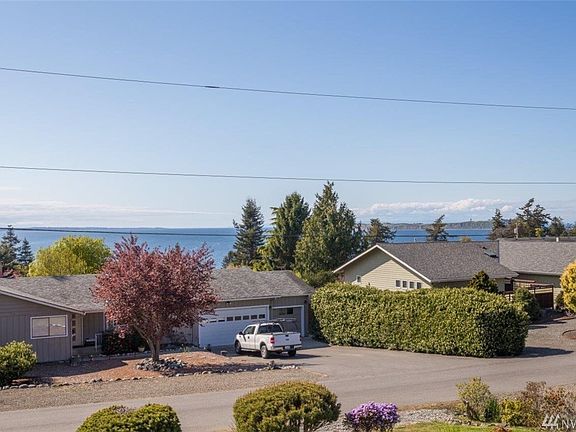 2nd image of 181 Huckleberry Pl
