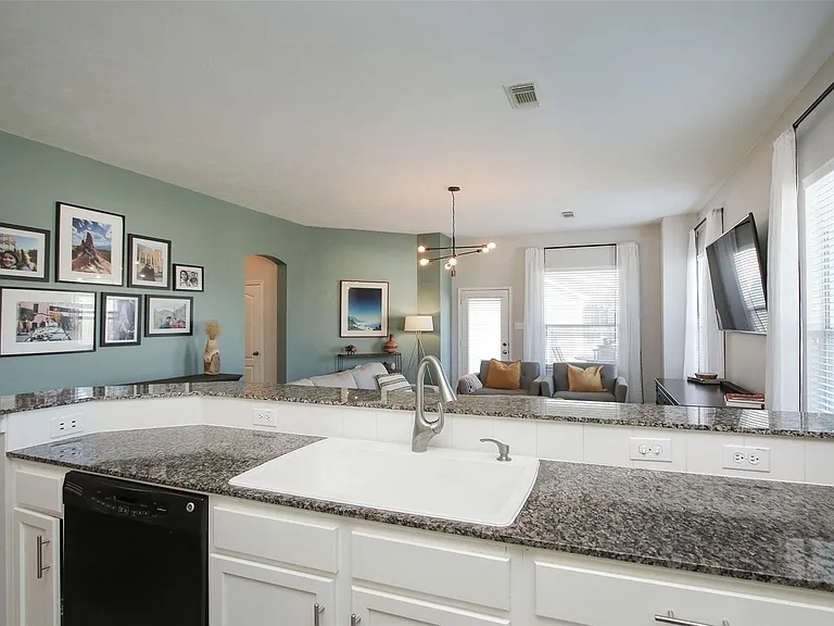 12802 Magnolia Arbor Ct — Photo 17