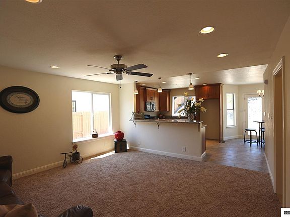 5th image of 7435 Panama Dr