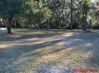 9138 Maryann Dr, Fanning Springs, FL 32693