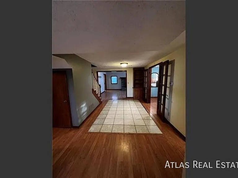 1024 E Parker Ave — Photo 2