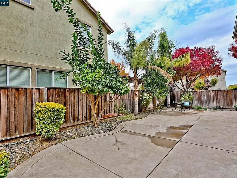 17101 Pacific Oak Ln — Photo 14
