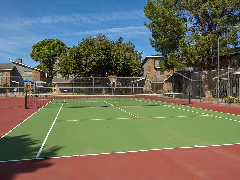 Country Crest Townhomes — Photo 8