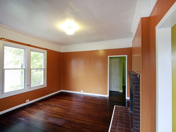 5th image of 1933 NE Cecil Ave