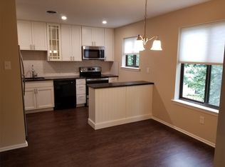 411 W Conestoga Rd APT 31, Devon, PA 19333