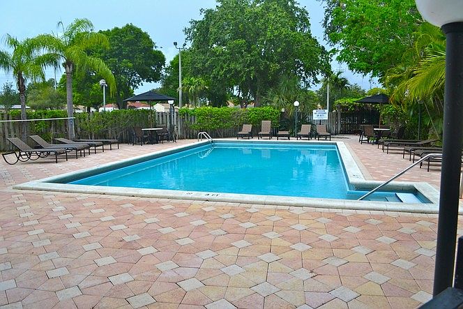 2nd image of 2150 SW 16th Ave APT 305