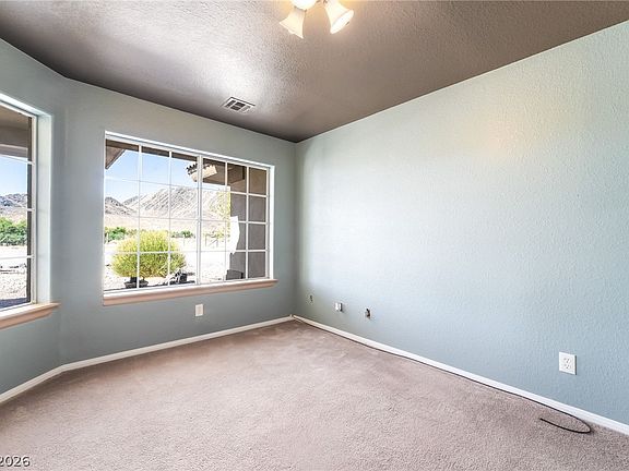 5th image of 4121 Effinger Ln