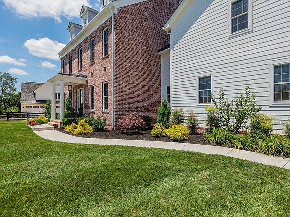 4th image of 2114 Southern Preserve Ln