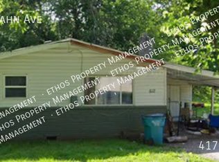 512 N Mahn Ave, Springfield, MO 65802