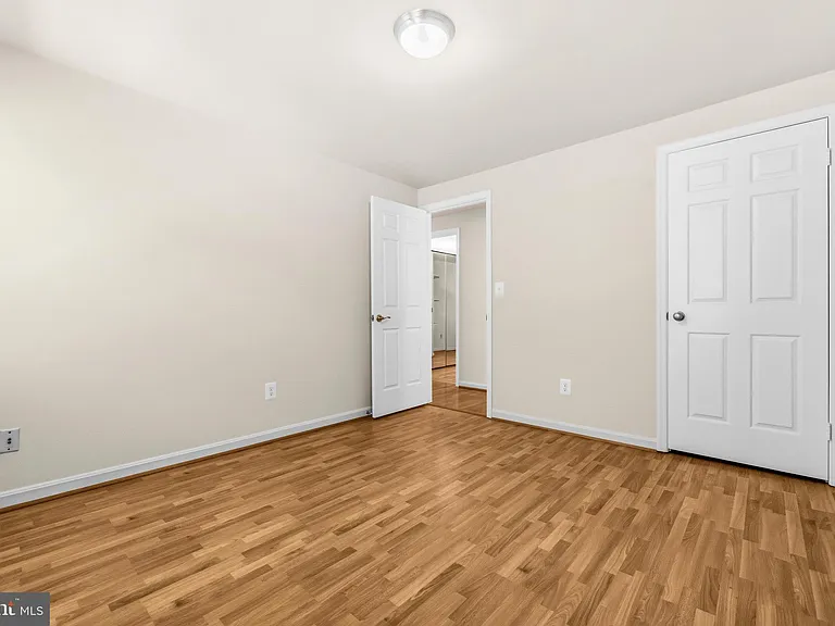 8931 Park Forest Dr — Photo 24