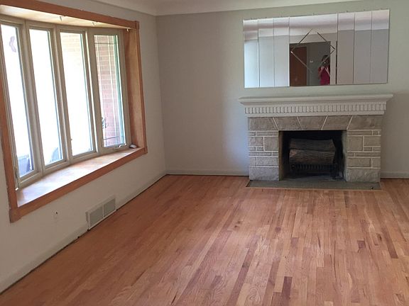 5th image of 6408 Stoll Ln