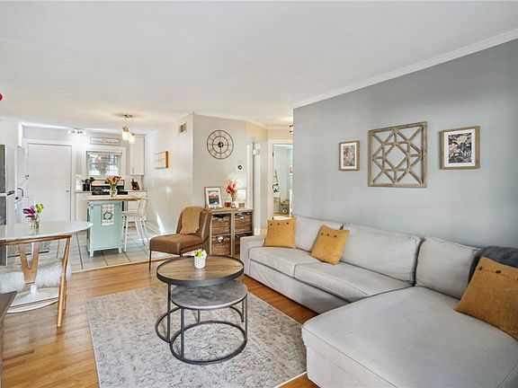 2nd image of 866 Briarcliff Rd NE APT B2