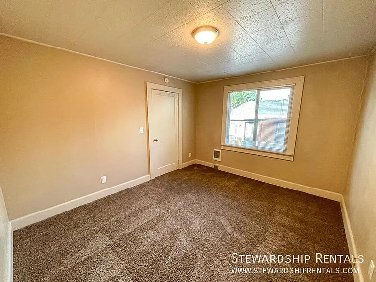 942 E 18th Ave #15 — Photo 18