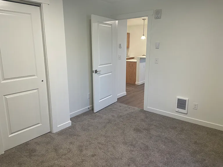 609 N Water St #103 — Photo 8