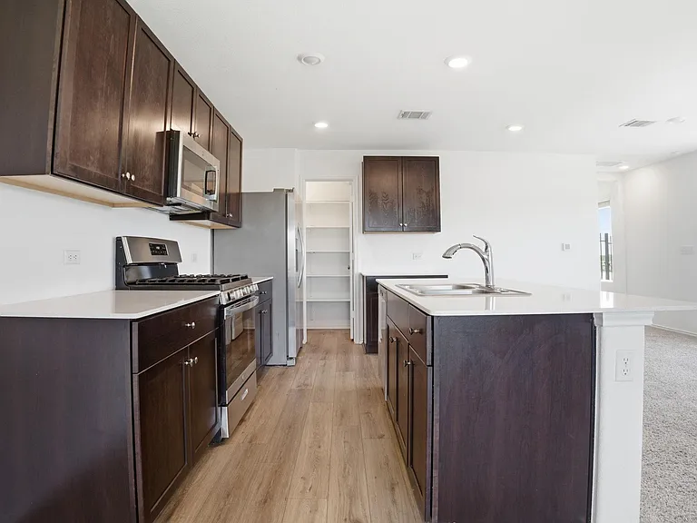 12213 Rising Moon Ln — Photo 4