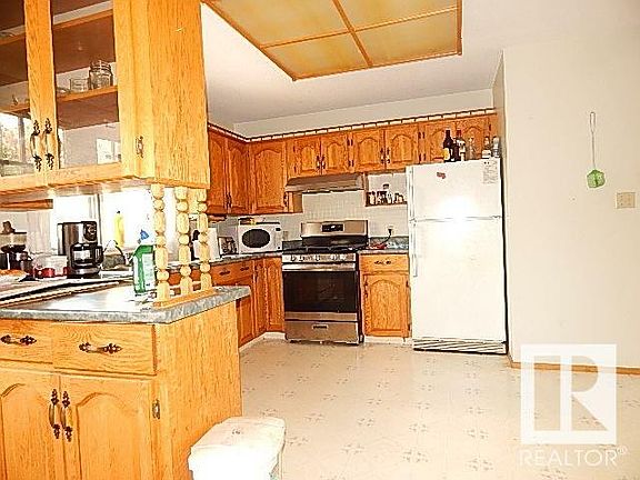 4th image of 5018 Alexander Ave