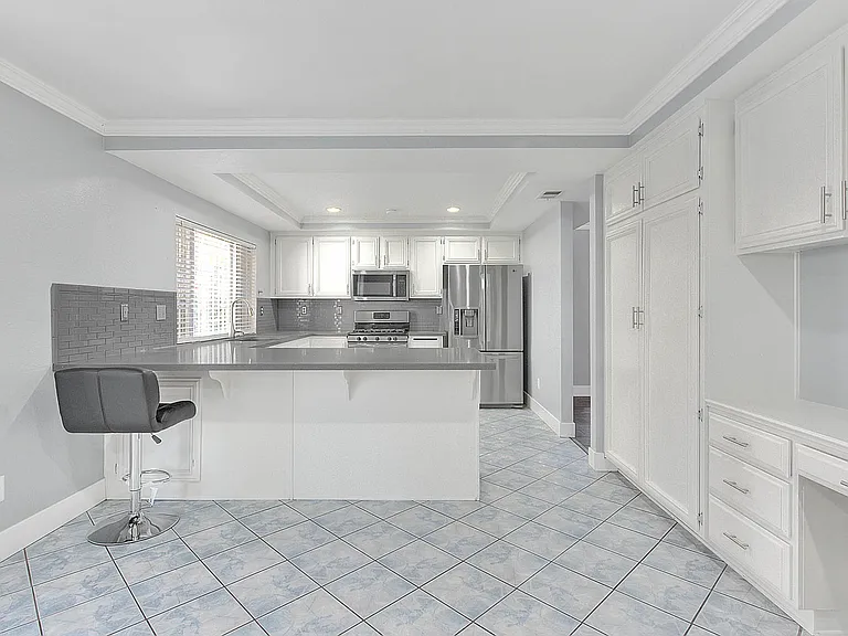 30279 Silver Ridge Ct — Photo 16