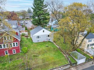 55 Saunders St, Medford, MA 02155