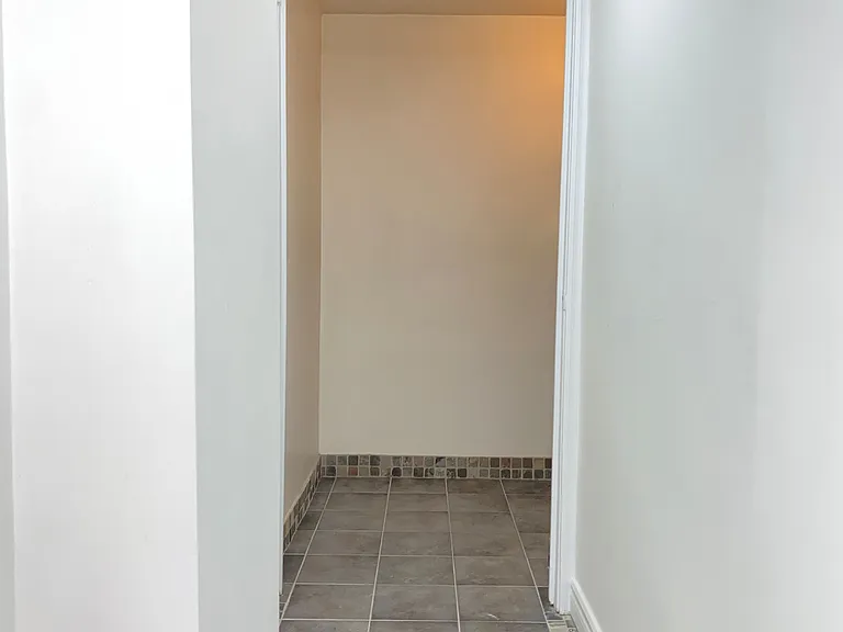 120 Greenbelt Cres #BASEMENT — Photo 16