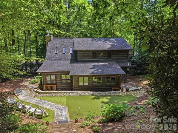6 Laurel Branch Dr, Black Mountain, NC 28711
