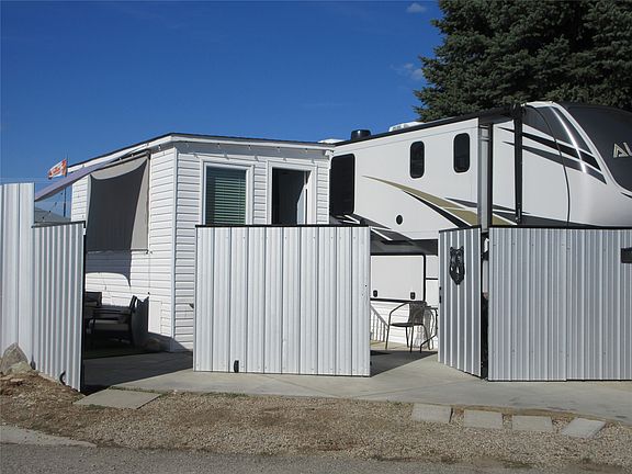 2nd image of 415 Commonwealth Rd #617
