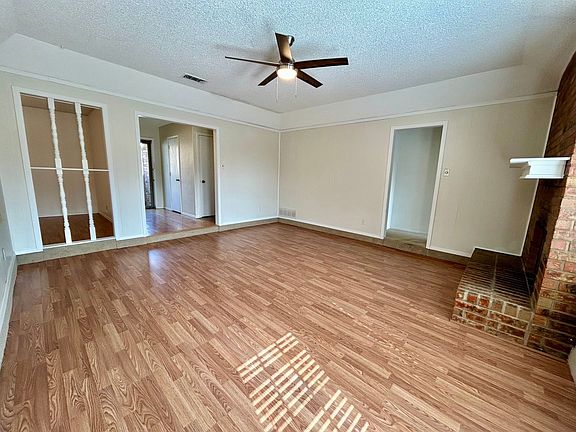 3rd image of 2616 Blue Quail Dr