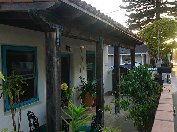 Front Patio looking West along Red Rose Way