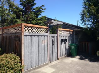 3830 33rd Ave SW, Seattle, WA 98126