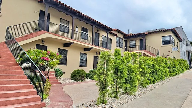 2204 E St — Photo 21