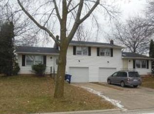 643 Harvest Rd, Green Bay, WI 54302