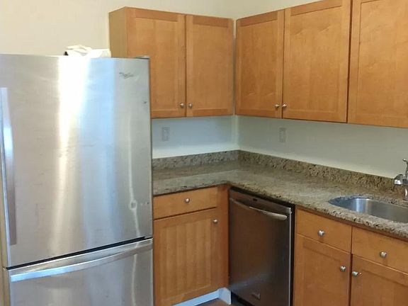 5th image of 5141 Walnut St Floor 2