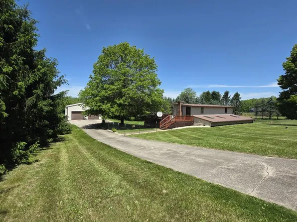 608 Quarter Branch Rd, Sugar Grove, VA 24375